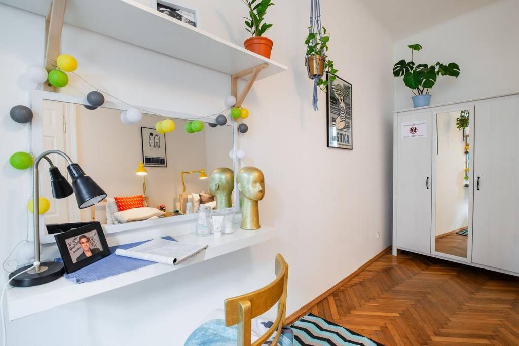 Blue Peace-Apartment With Free Parking In Center For 1-6 People Krakow Ngoại thất bức ảnh
